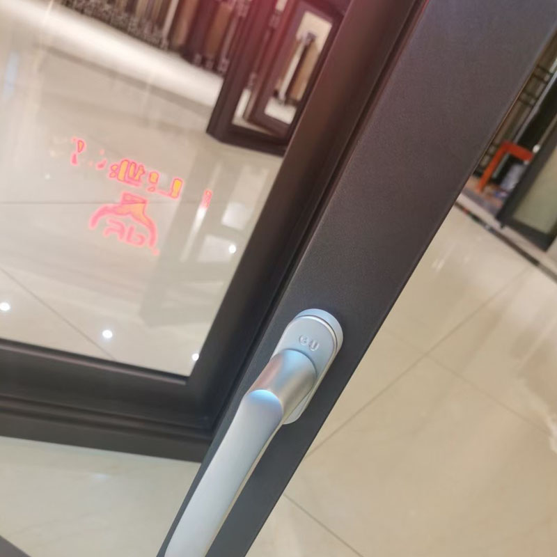 casement windows with built-in hinge