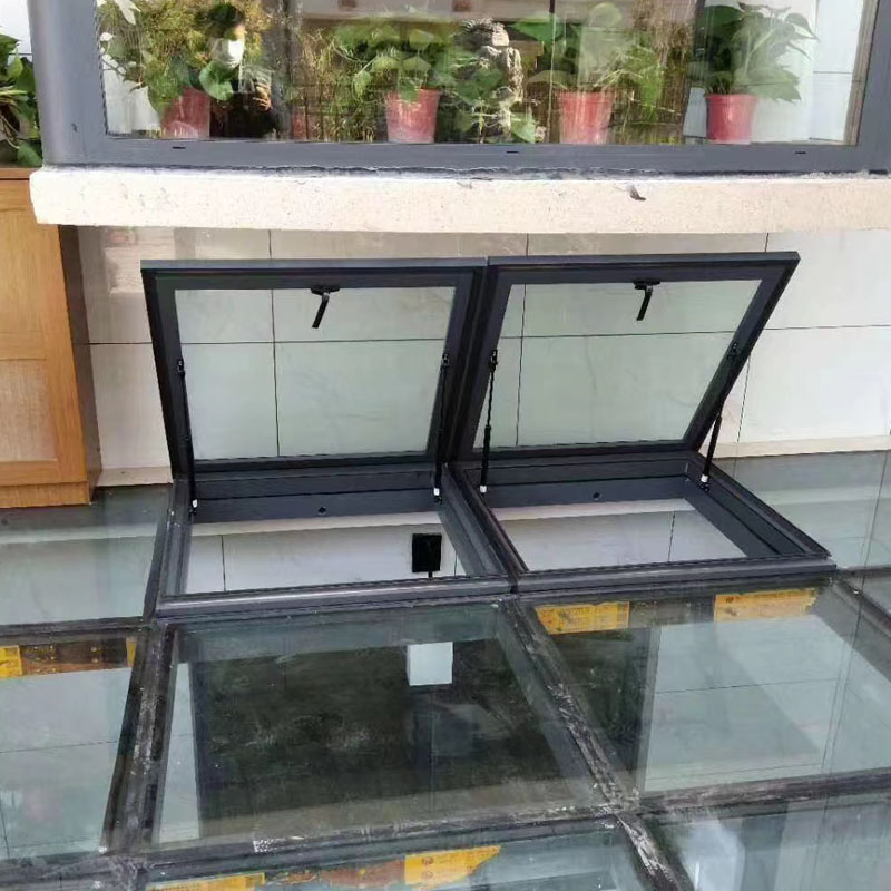 Electric upturned skylight
